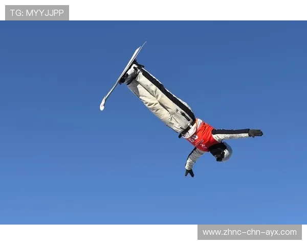 冬奥自由式滑雪选手完成四周转体 冬奥自由式滑雪选手完成四周转体